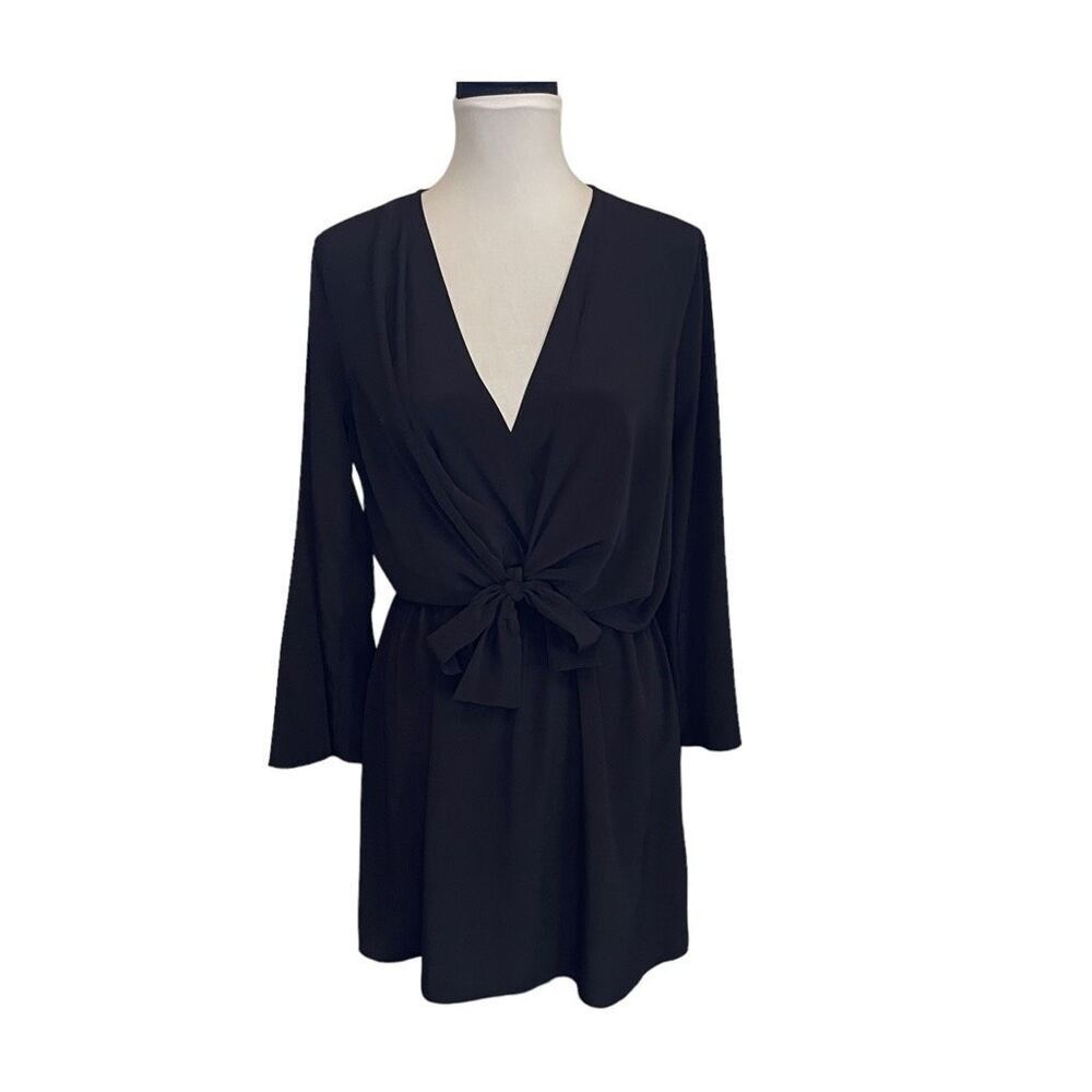 TopShop Tie Front V-neck Long Sleeve Black Dress size 8